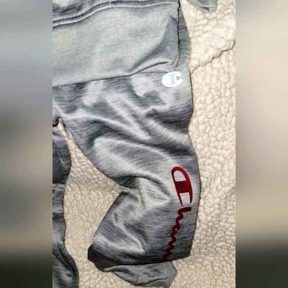 BOYS CHAMPION HOODIE AND JOGGER SET - Picture 3 of 5